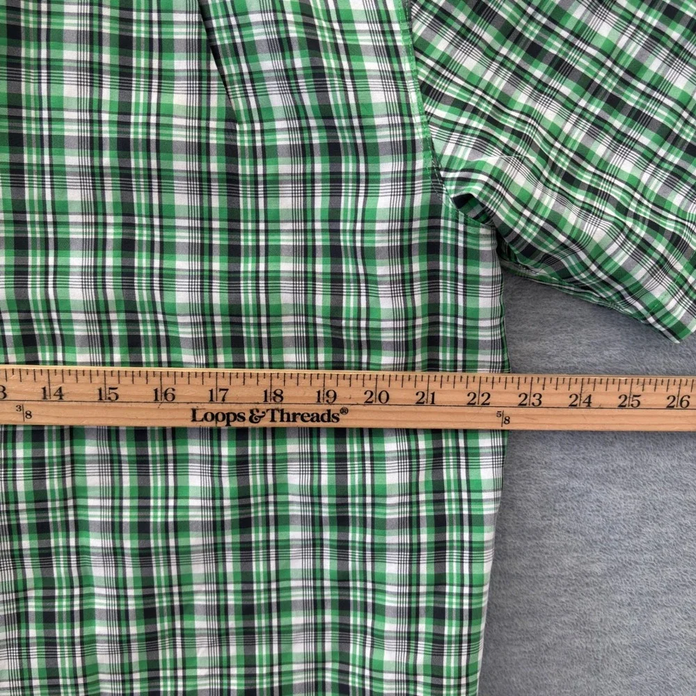 The North Face Mens Large Green Plaid Short Sleeve Button Up Hiking Shirt L